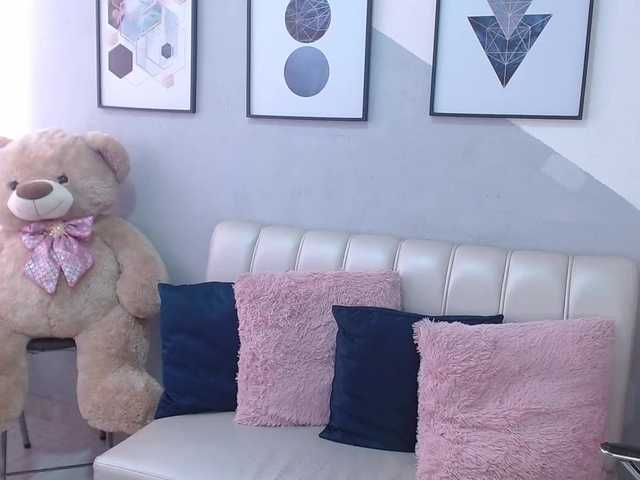 Capturas de pantalla de transmisión Clhoe-Lovex