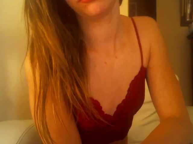 Capturas de pantalla de transmisión CocoMademoise