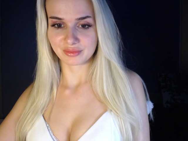 Capturas de pantalla de transmisión Cornelia22hot