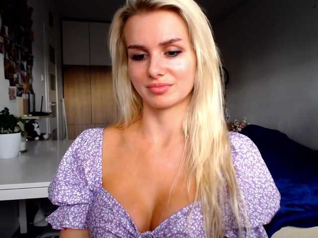Capturas de pantalla de transmisión Cornelia22hot