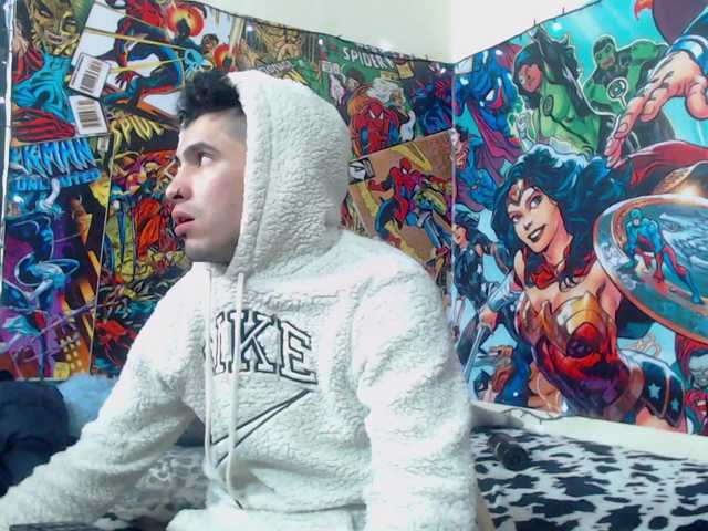 Capturas de pantalla de transmisión CoupleLatinjs