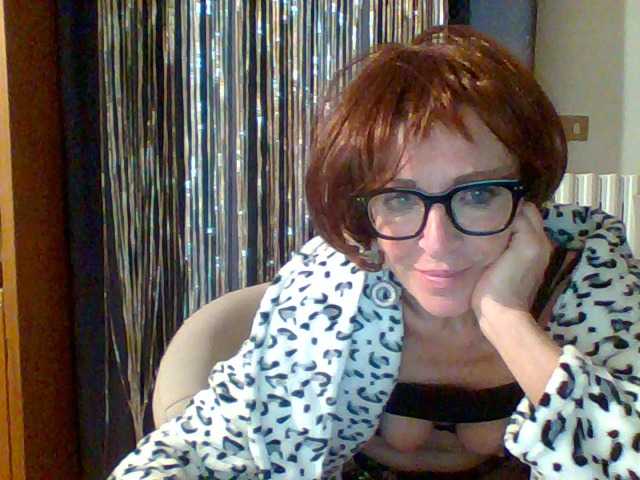 Capturas de pantalla de transmisión Crisalideal