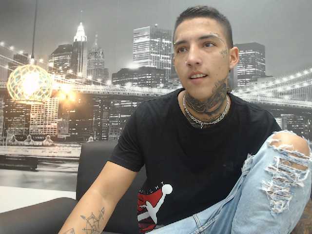 Capturas de pantalla de transmisión CrisFtm