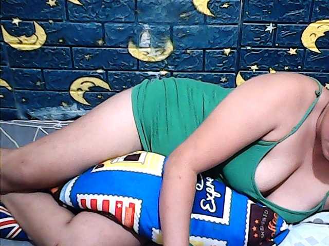 Capturas de pantalla de transmisión Cristine27