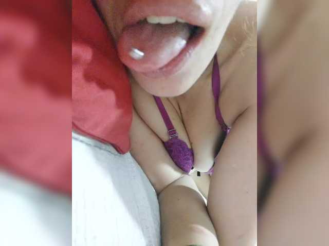 Fotos CurlyHanna #horny#pircing#tongue#nipples#perfored#milf#hottest#deeptroat#flexiblity#