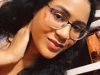 Videochat erótico CURVY-LATIINA