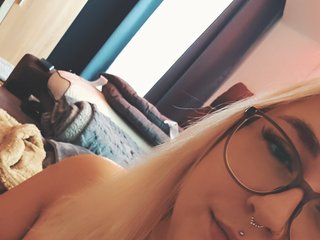 Chat de video erótico Curvymelli97