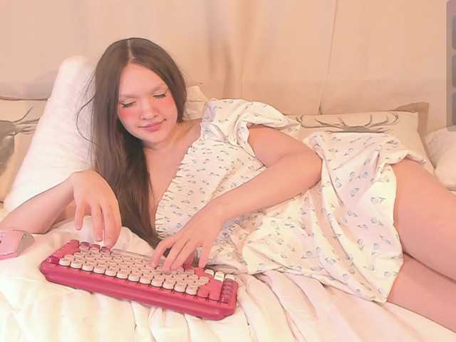 Capturas de pantalla de transmisión CuteLolly