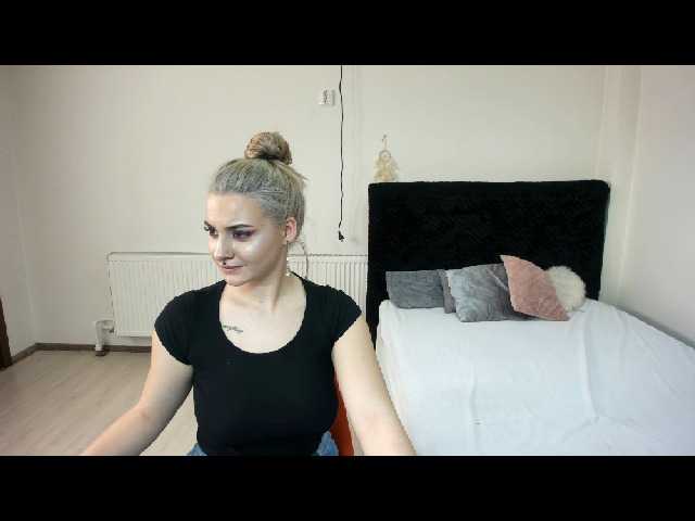 Capturas de pantalla de transmisión CuteSinnerX