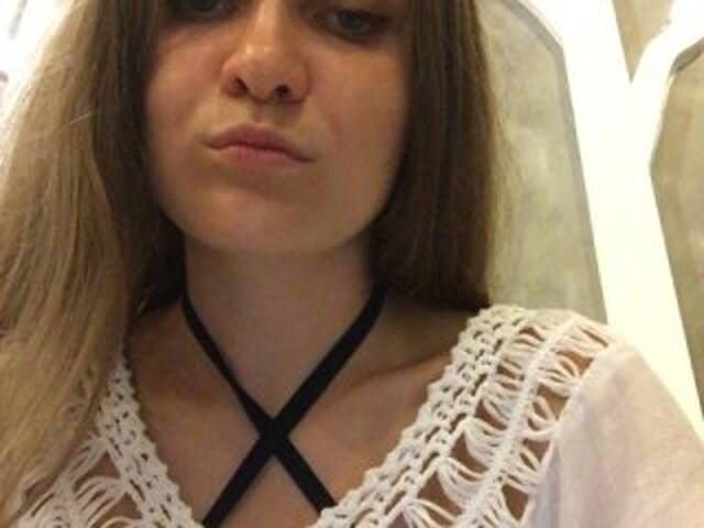 Capturas de pantalla de transmisión Eliness