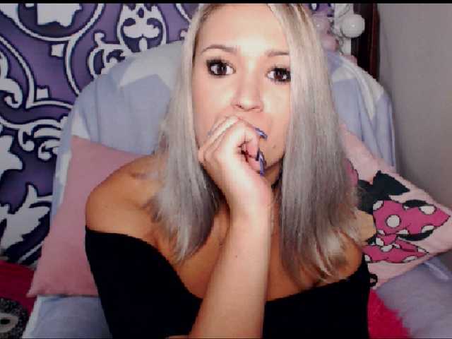 Capturas de pantalla de transmisión DaisyLovve