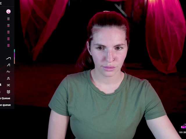 Capturas de pantalla de transmisión DanielaReign