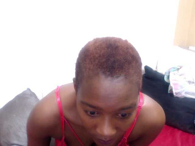 Capturas de pantalla de transmisión DarkDolySpark