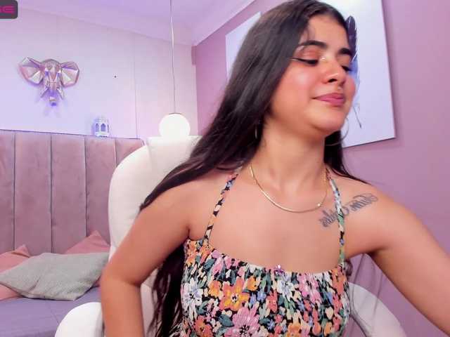 Fotos DashaRodri hi guys! welcome to my room! enjoy my sensual body! i wnat to be dominanted and fuck my pink pussy