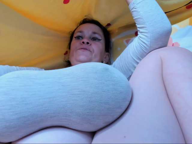 Capturas de pantalla de transmisión dayannasweet