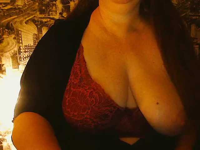 Capturas de pantalla de transmisión DianaSexxx