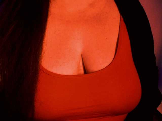 Capturas de pantalla de transmisión DianaSexxx