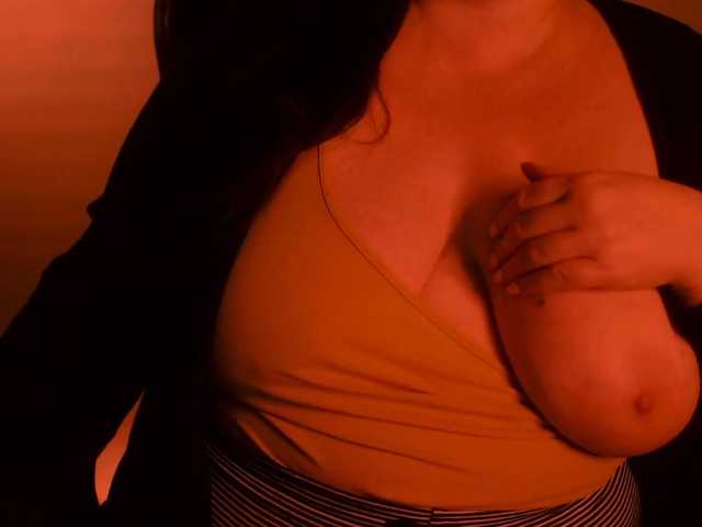 Capturas de pantalla de transmisión DianaSexxx