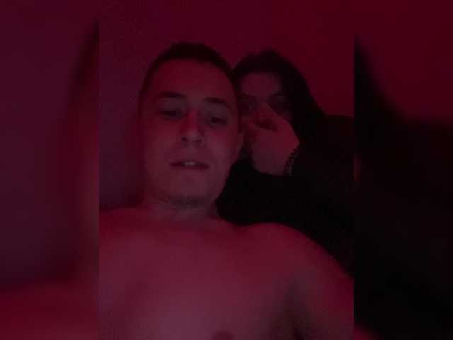 Capturas de pantalla de transmisión DinaRoma