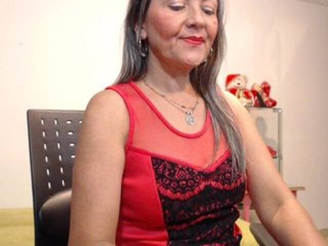 Capturas de pantalla de transmisión SquirtNstyGrl