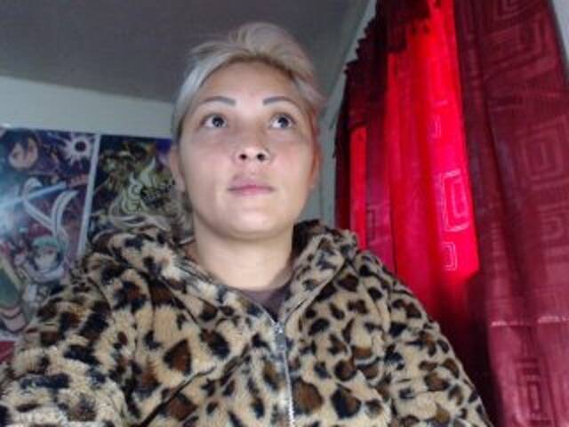 Capturas de pantalla de transmisión DirtySexAnal