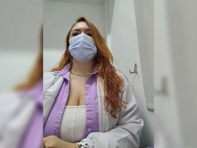 Capturas de pantalla de transmisión Doctora-Danna