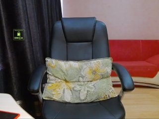 Capturas de pantalla de transmisión DominikaQQ