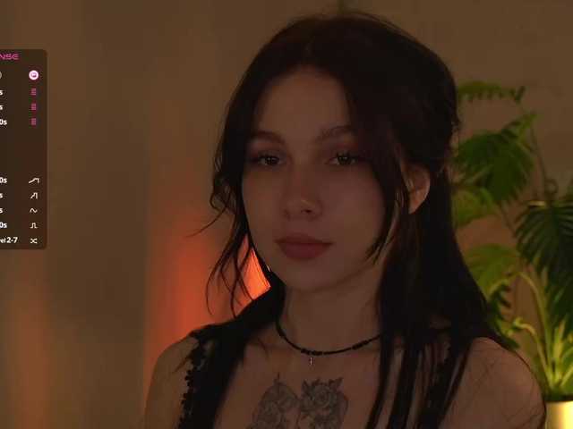 Capturas de pantalla de transmisión DramaQueen_