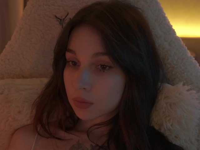 Capturas de pantalla de transmisión DramaQueen_