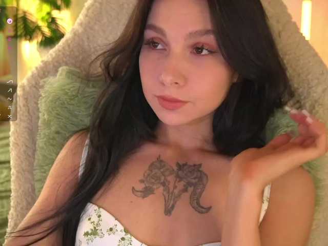 Capturas de pantalla de transmisión DramaQueen_