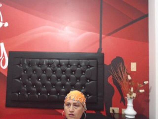 Capturas de pantalla de transmisión Dulce-Hot