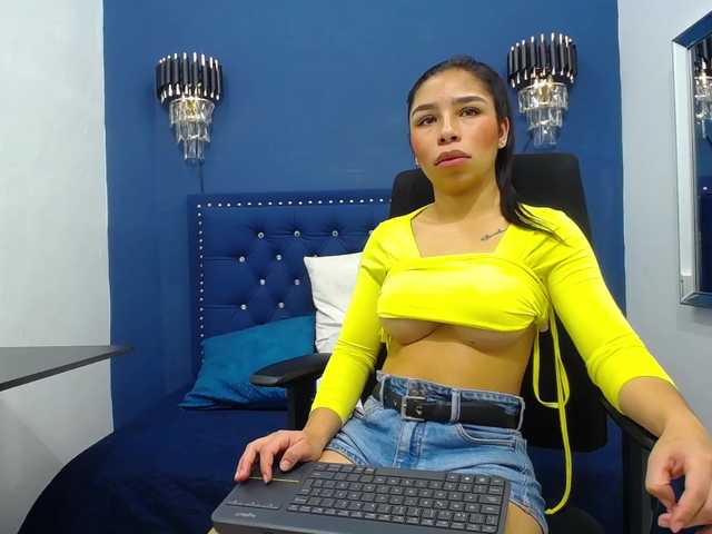 Capturas de pantalla de transmisión DynamoCristal