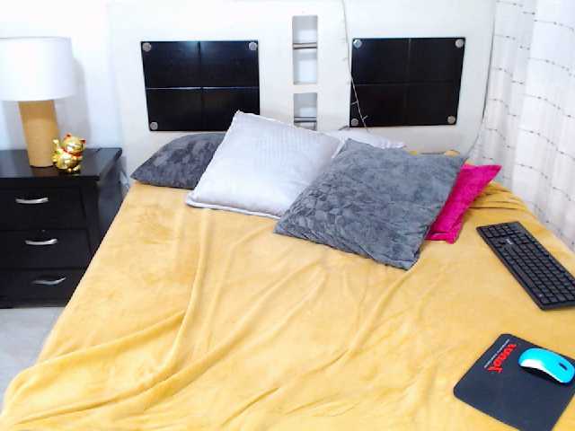 Capturas de pantalla de transmisión EbonnyLovers