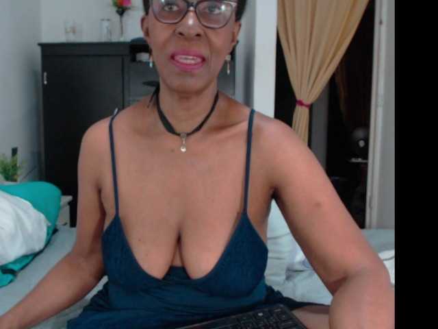 Fotos ebonymilf make me happy