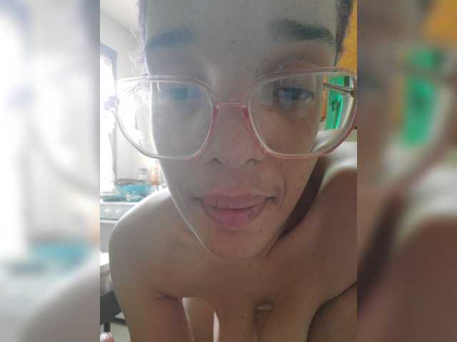 Capturas de pantalla de transmisión EchoKnight