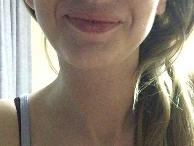 Capturas de pantalla de transmisión ElegantBlonda