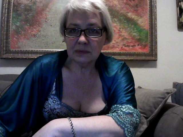 Capturas de pantalla de transmisión ElegantBlonda