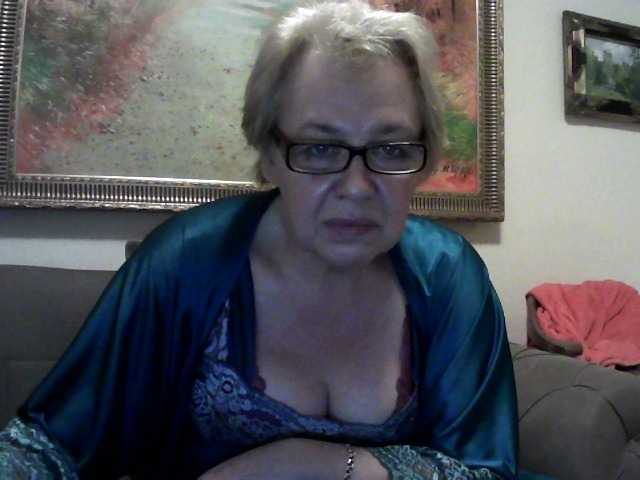 Capturas de pantalla de transmisión ElegantBlonda