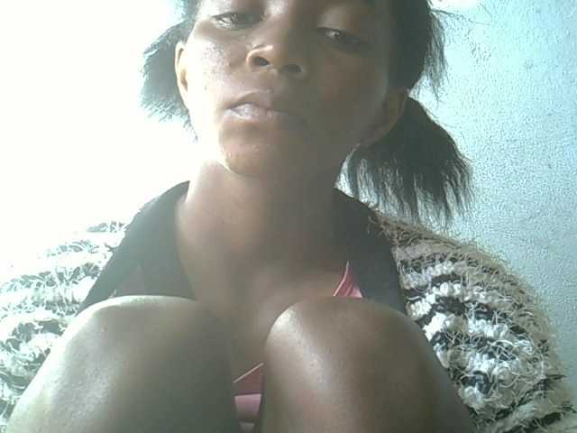 Capturas de pantalla de transmisión ElianeXhot