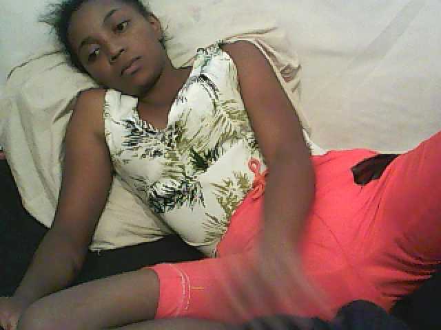 Capturas de pantalla de transmisión ElianeXhot