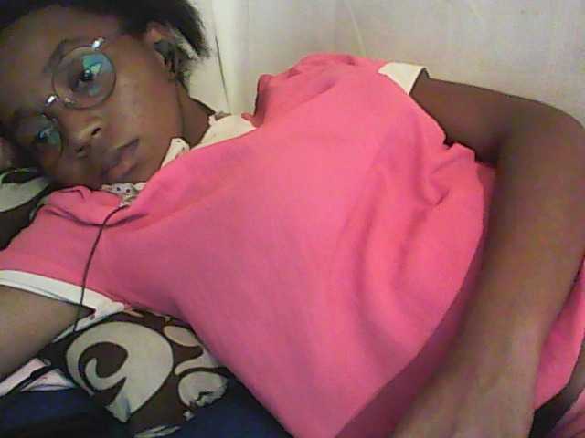 Capturas de pantalla de transmisión ElianeXhot