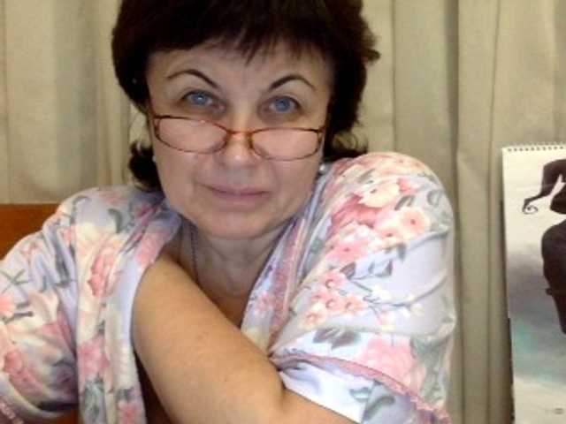 Capturas de pantalla de transmisión ElizzaBelise