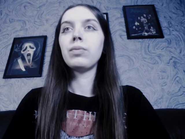 Capturas de pantalla de transmisión EllaDark