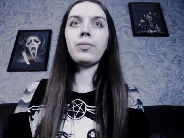 Capturas de pantalla de transmisión EllaDark
