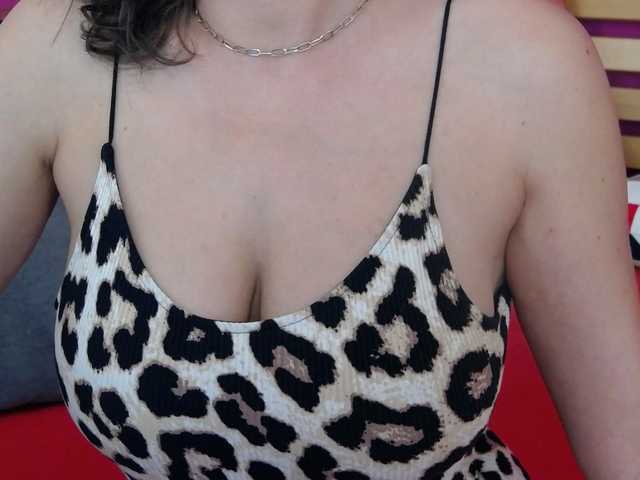 Capturas de pantalla de transmisión EllenAtalay