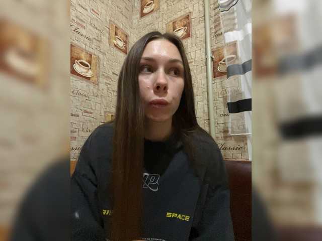 Capturas de pantalla de transmisión Elsa-22