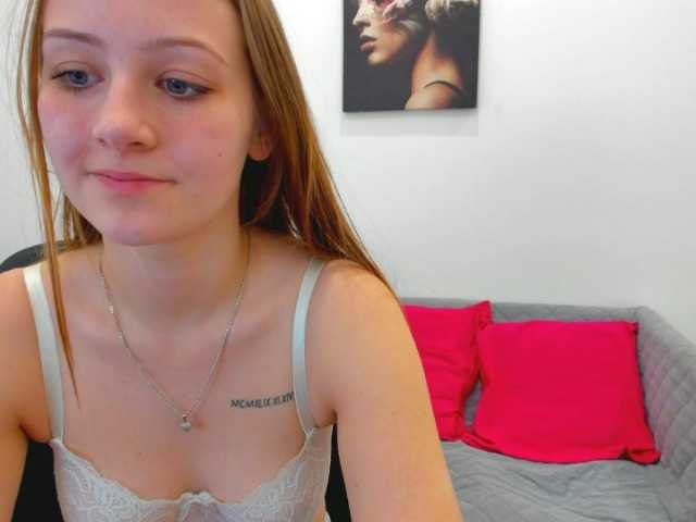 Fotos ElsaJean18 Enjoy my lovely #hot show! Warm welcome to everybody! I want to feel you guys #hot #teen #dance #show