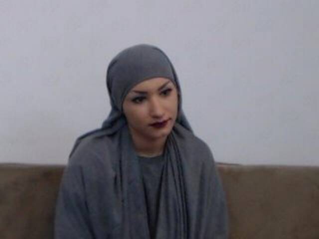 Capturas de pantalla de transmisión ElyshaArabian