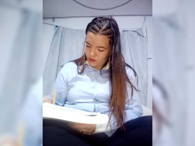 Ven a mi sala y nos divertimos un ratos