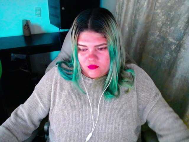 Capturas de pantalla de transmisión emilybaker